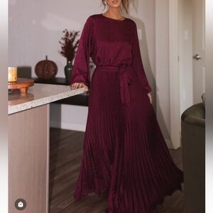 Vici burgundy pleated skirt maxi dress new size XS